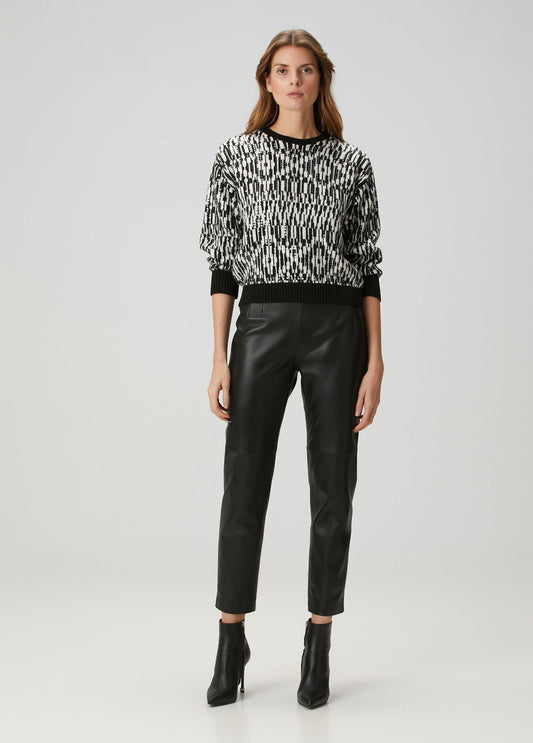 Yün İçerikli Siyah Beyaz Desenli Kazak